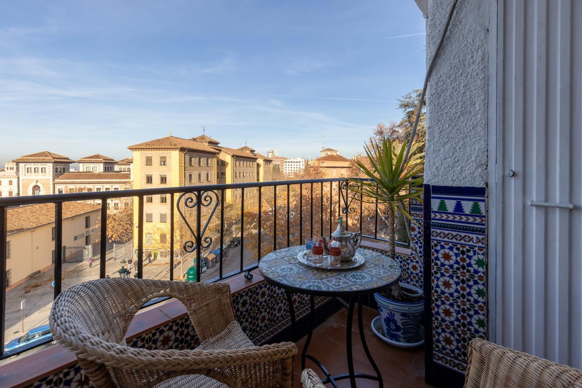 Apartament Piso Arco De Elvira Plaza Del Triunfo Grenada Zewnętrze zdjęcie