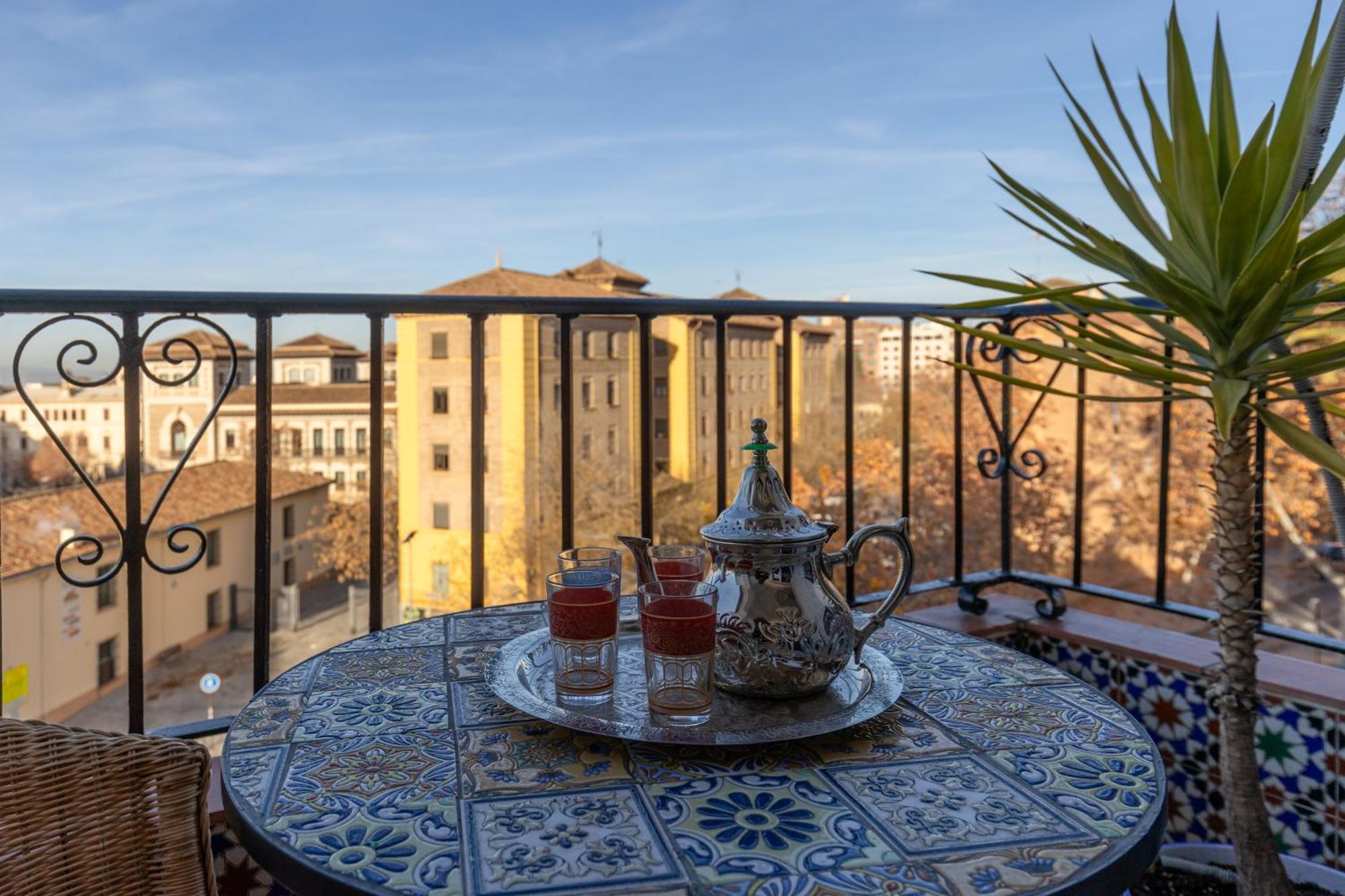 Apartament Piso Arco De Elvira Plaza Del Triunfo Grenada Zewnętrze zdjęcie